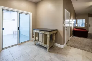 Photo #5: 2062323 Listing