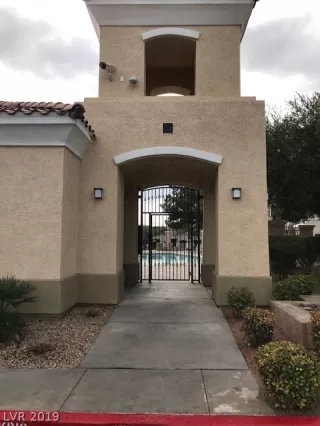 Photo #3: 2062351 Listing