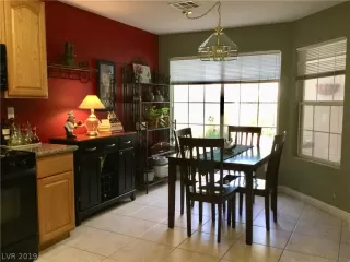 Photo #6: 2062390 Listing