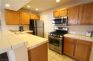 Photo #5: 2062441 Listing 