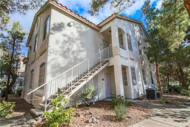 MLS: 2062481 Condo For Sale