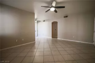 Photo #4: 2062481 Listing