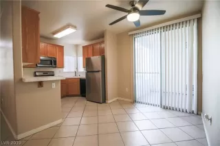 Photo #5: 2062481 Listing