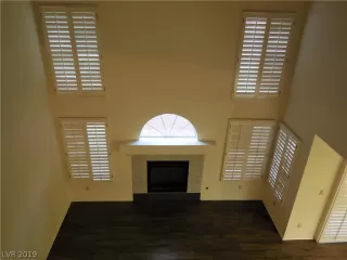 Photo #5: 2062518 Listing 