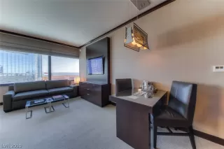 Photo #5: 2062530 Listing