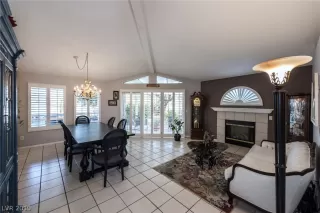 Photo #1: 2062536 Listing 