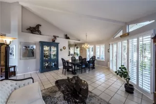 Photo #4: 2062536 Listing 