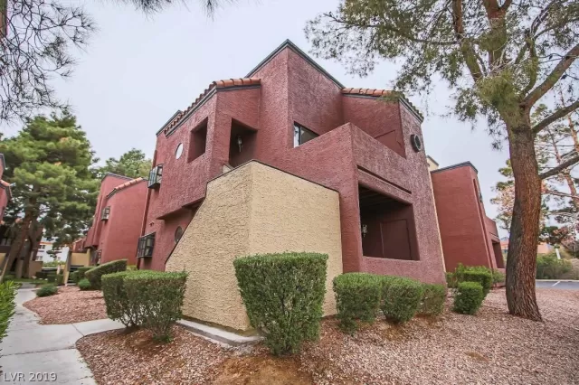 MLS: 2062549 Condo For Sale