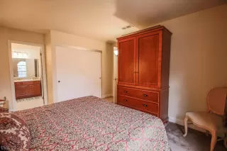 Photo #4: 2062549 Listing