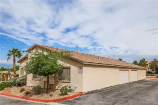 Photo #4: 2062592 Listing