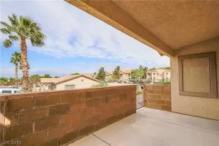 Photo #6: 2062592 Listing