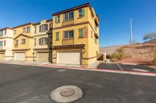 Photo #1: 2062612 Listing 