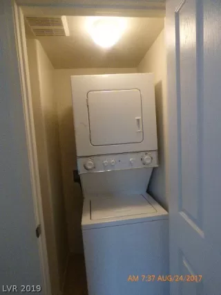 Photo #6: 2062620 Listing 