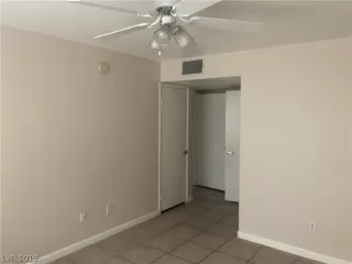 Photo #4: 2062754 Listing 