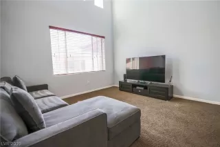 Photo #3: 2062777 Listing