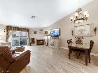 Photo #6: 2062840 Listing