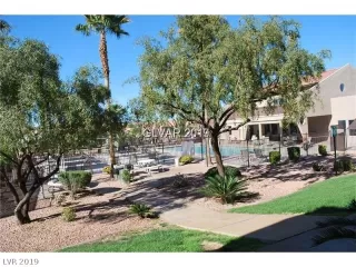 Photo #3: 2062891 Listing