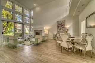 Photo #3: 2062961 Listing 