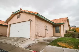 Photo #2: 2062962 Listing