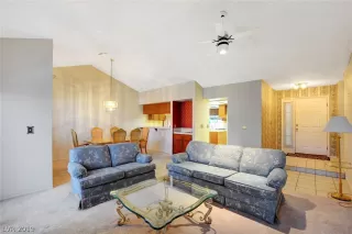 Photo #3: 2062971 Listing