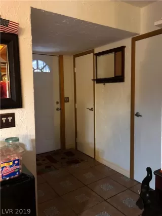 Photo #1: 2063054 Listing 