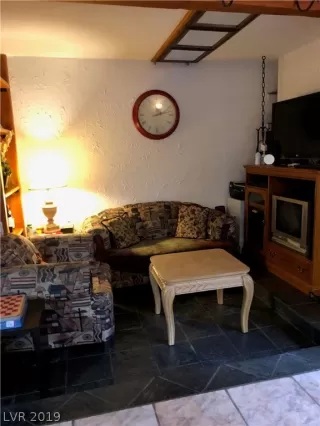 Photo #3: 2063054 Listing 