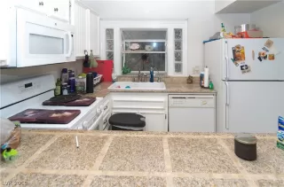 Photo #3: 2063087 Listing