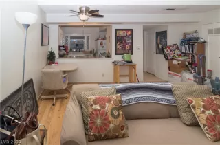 Photo #6: 2063087 Listing