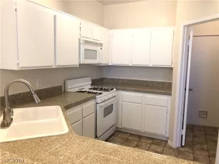 Photo #2: 2063094 Listing