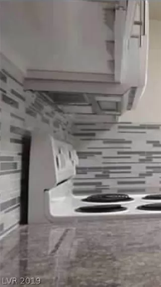 Photo #2: 2063201 Listing