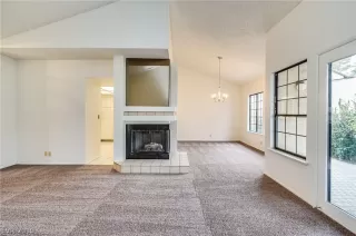 Photo #2: 2063286 Listing