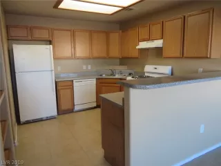 Photo #5: 2063300 Listing