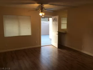 Photo #4: 2063353 Listing