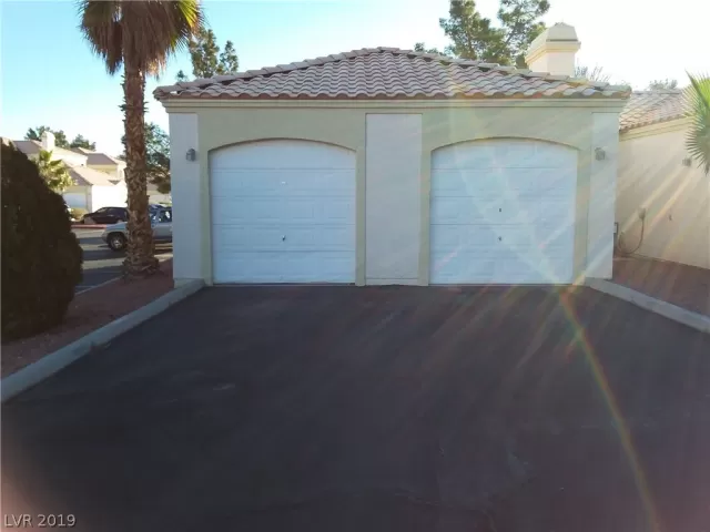 MLS: 2063373 Condo For Sale