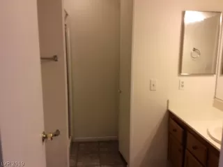 Photo #6: 2063381 Listing