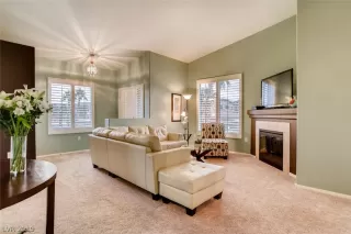 Photo #5: 2063443 Listing