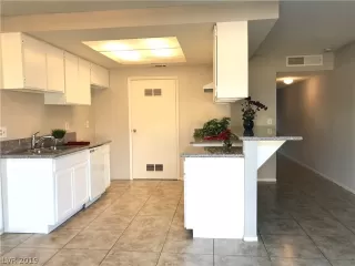 Photo #6: 2063472 Listing