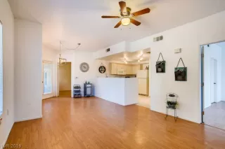 Photo #4: 2063539 Listing