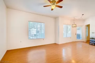 Photo #5: 2063539 Listing