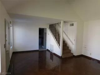 Photo #6: 2063540 Listing 