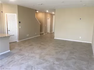 Photo #2: 2063603 Listing 