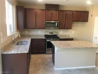 Photo #3: 2063603 Listing 