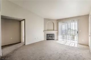 Photo #6: 2063647 Listing