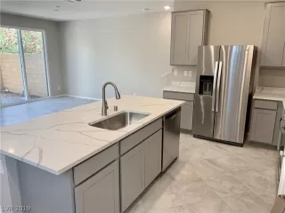 Photo #2: 2063689 Listing