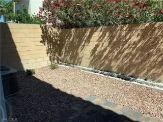 Photo #3: 2063689 Listing