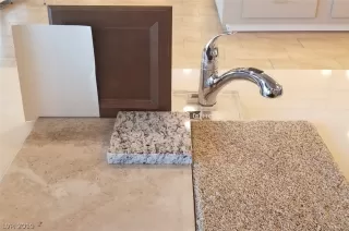 Photo #2: 2063699 Listing 