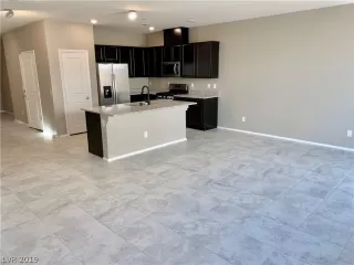 Photo #2: 2063704 Listing 