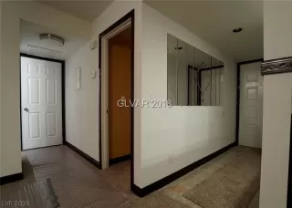 Photo #1: 2063732 Listing 