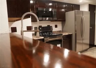 Photo #4: 2063732 Listing 