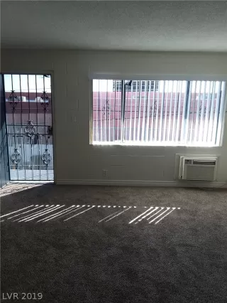 Photo #1: 2063745 Listing 